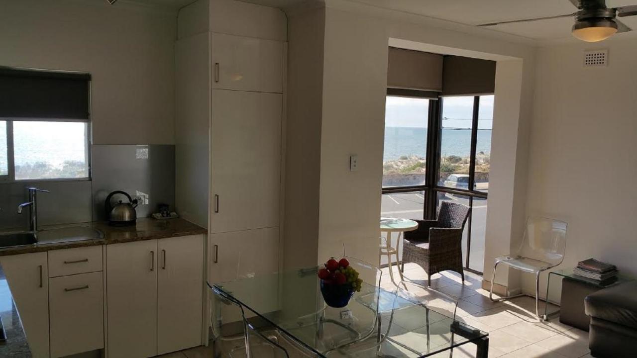 Acushla Accommodation West Beach Esterno foto