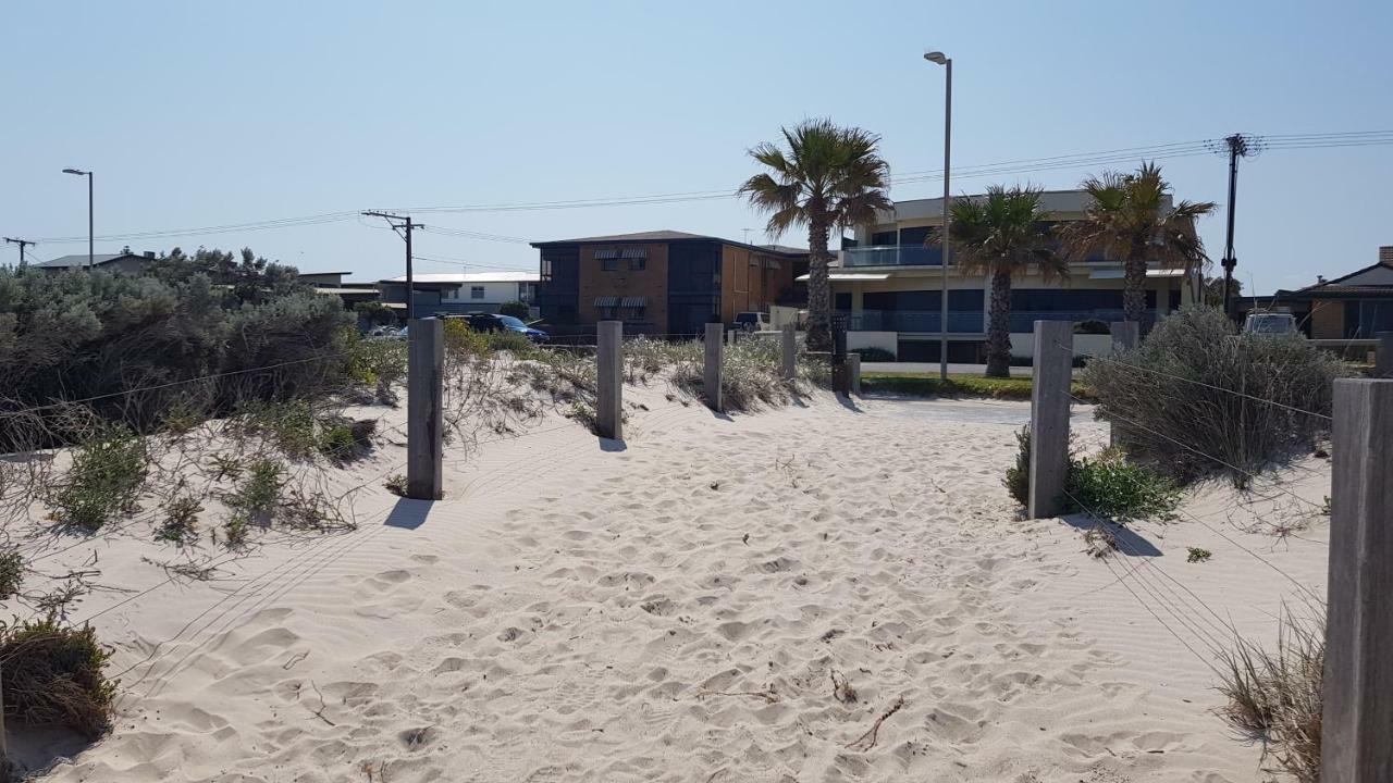 Acushla Accommodation West Beach Esterno foto