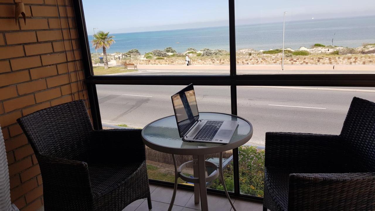 Acushla Accommodation West Beach Esterno foto
